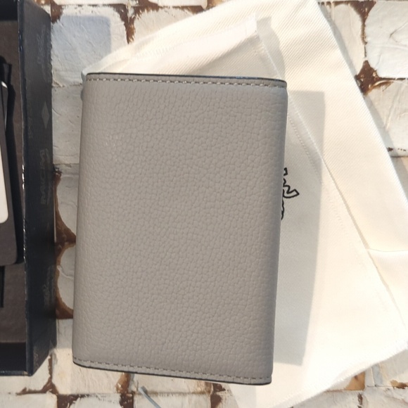 MCM Arch Gray / Navy mini Wallet  full inclusion - Picture 3 of 12